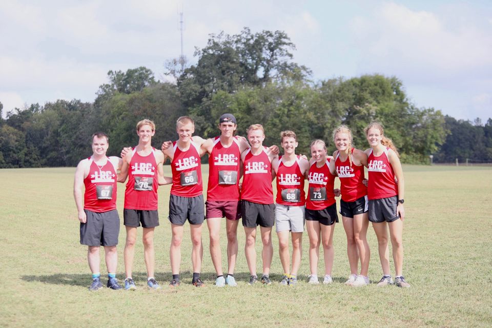 Runners in line for team picture